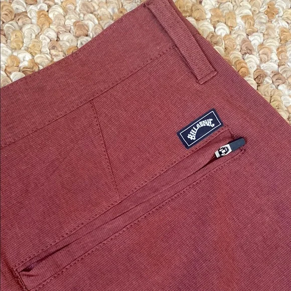 Billabong Men's Rust Flat Front Shorts - Picture 5 of 8